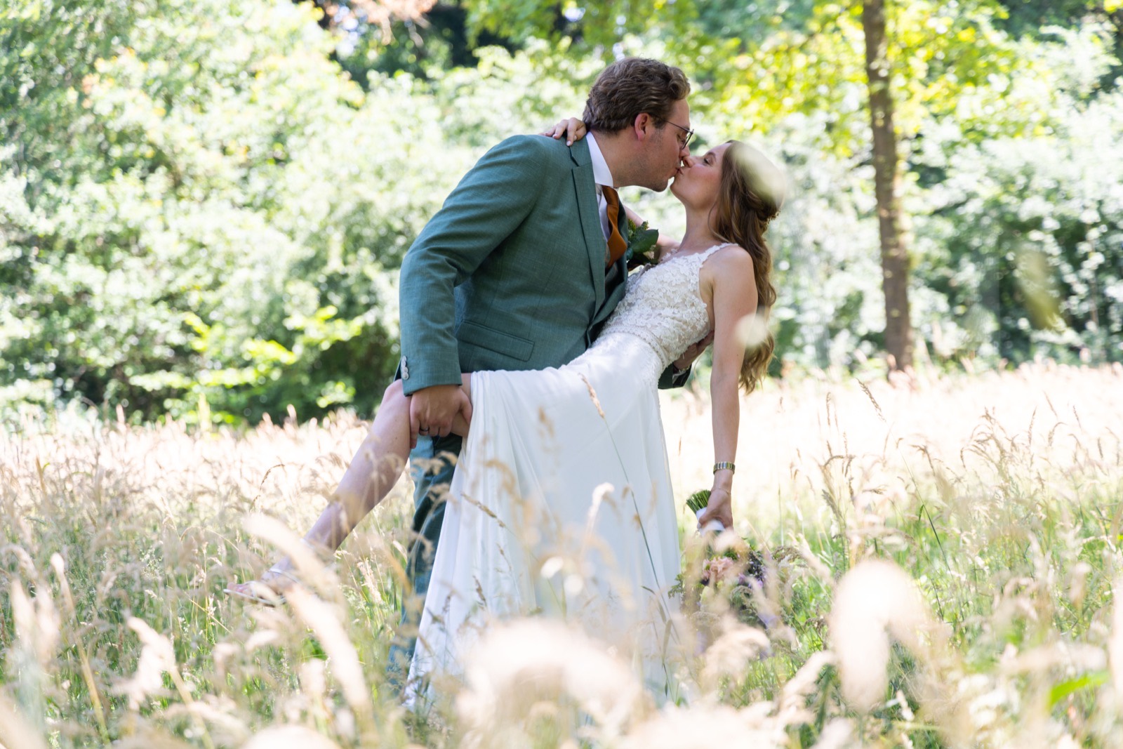 Benthe & Niek op hun trouwdag